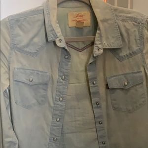Levi’s button down shirt
